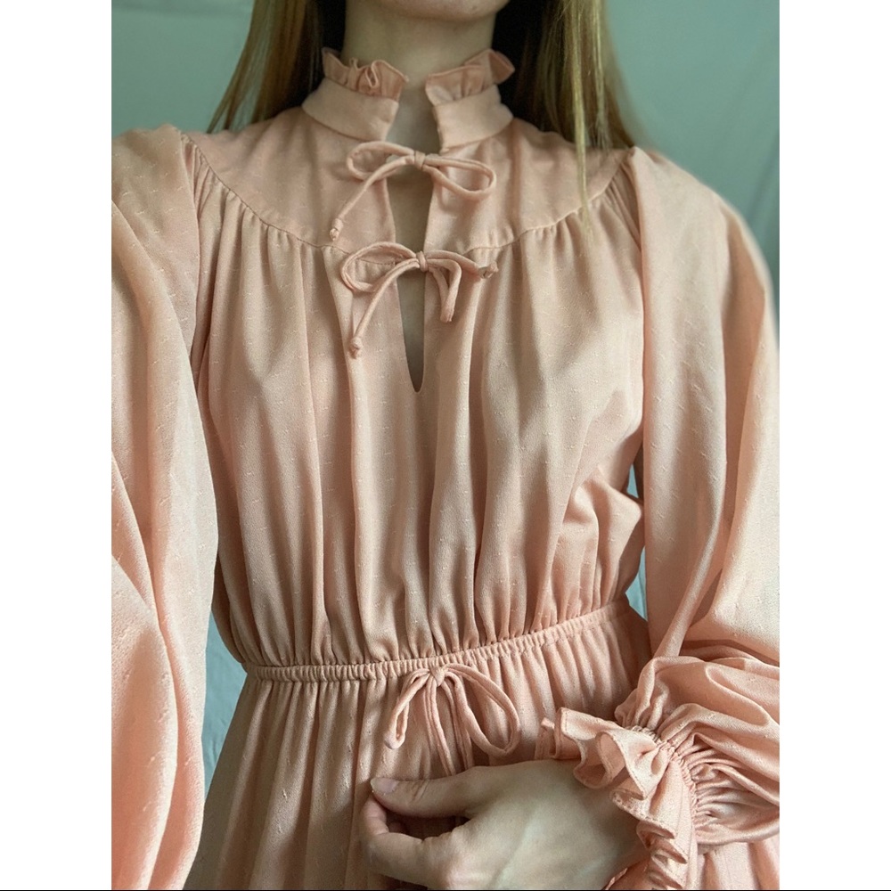 70s Vintage Peach Peasant Maxi Dress - Picture 6 of 15